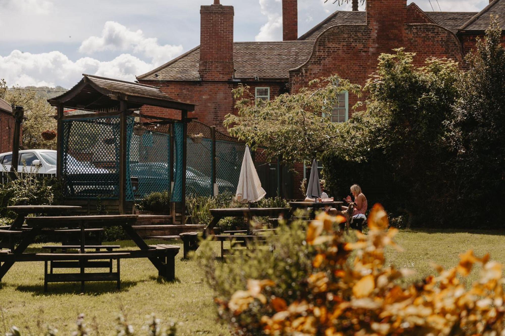 Old Orleton Inn Wellington  Buitenkant foto