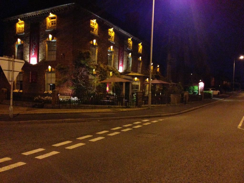 Old Orleton Inn Wellington  Buitenkant foto